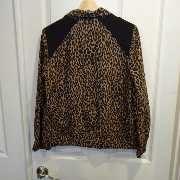 Chico's Animal Print Bomber Jacket size Medium - Picture 4 of 9